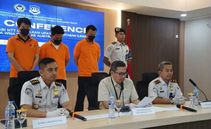Cegah Migrasi Ilegal, Imigrasi NTT Tangkap Tiga WNA China di Kupang