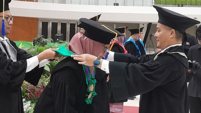UMS Kukuhkan 5 Guru Besar, Haedar Nashir: Profesor Bukan Sekadar Gelar, Tapi Amanah Kehidupan
