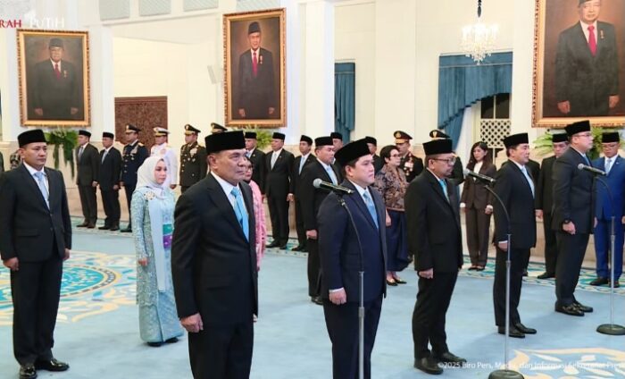 Presiden Prabowo Lantik Djamari Menko Polkam, Erick Thohir Menpora