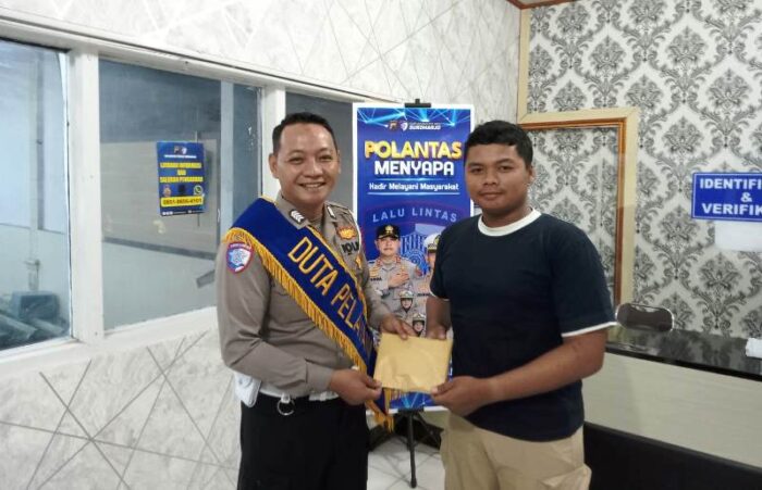 Satlantas Polres Sukoharjo Apresiasi Warga Tertib Administrasi Balik Nama Kendaraan