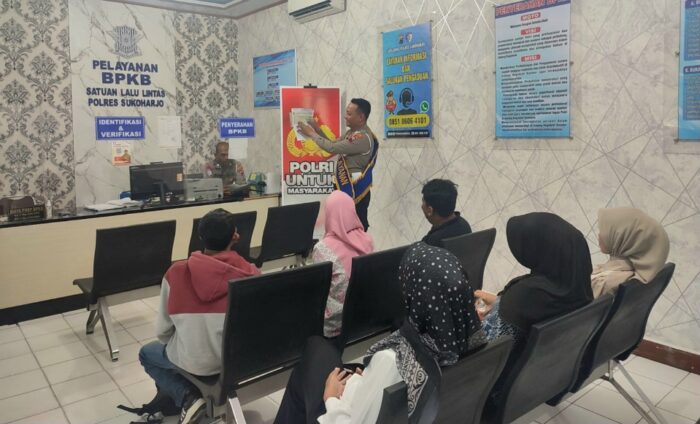 Polantas Menyapa: Satlantas Sukoharjo Gencarkan Sosialisasi Balik Nama Kendaraan Bermotor