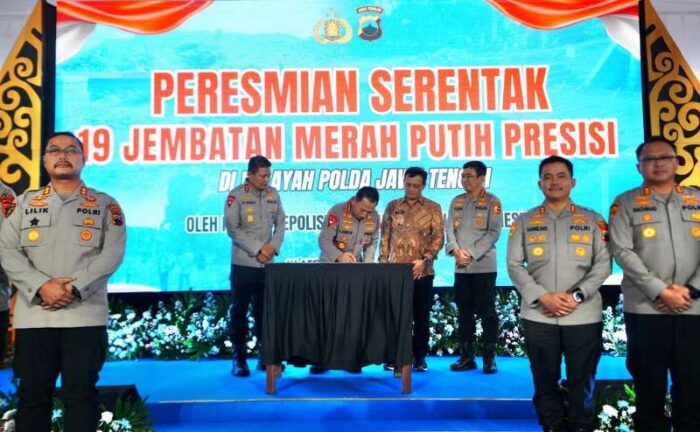 Kapolri Resmikan 19 Jembatan Merah Putih Presisi di Klaten