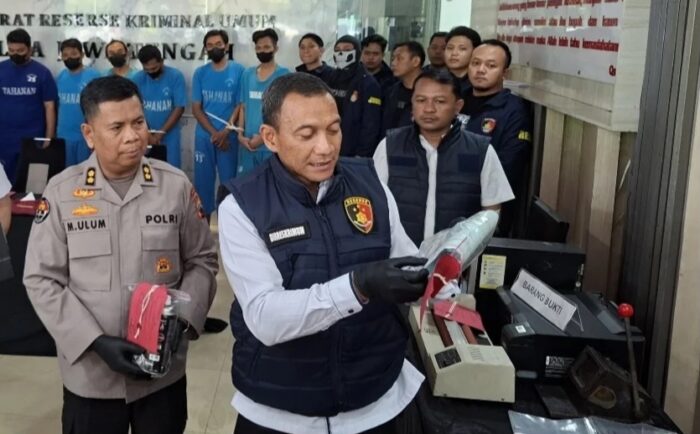 Polda Jateng Amankan 8 Tersangka Sindikat Penipuan dan Penggelapan Mobil Rental