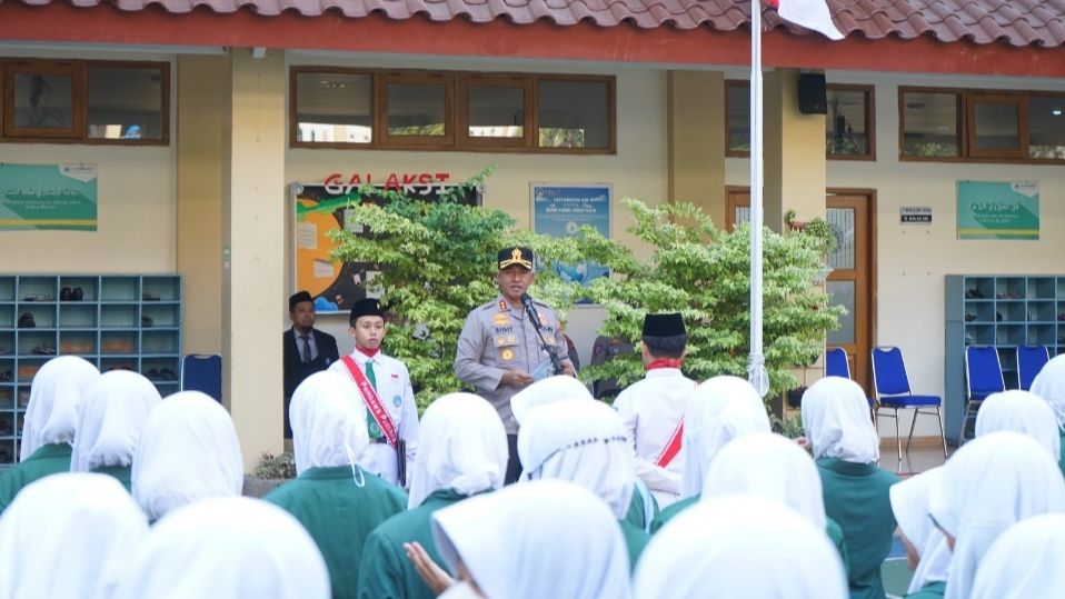 Cegah Bullying, Polres Sukoharjo Gelar Police Goes To School Dipimpin Kapolres